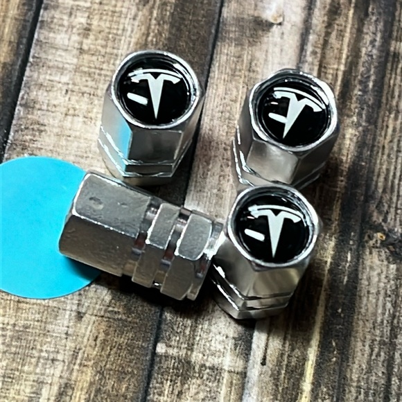 5for$10 Silver Tesla Inspired Tire Stem Valve Caps Car Tire Accessories NWT - Picture 1 of 4